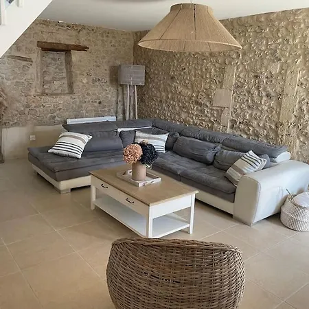 Holiday home Agreable Maison De En Bord De Royan
